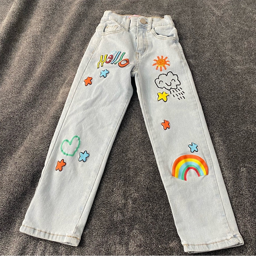 GOGO star kids size 4t graphic light blue jeans with paint details‎